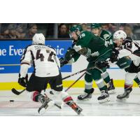 Jared Dmytriw of the Vancouver Giants against the Everett Silvertips